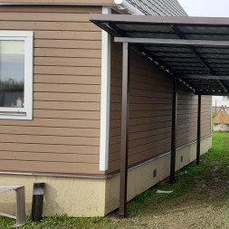 Навес для машины из поликарбоната