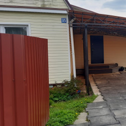 Навес для машины из поликарбоната