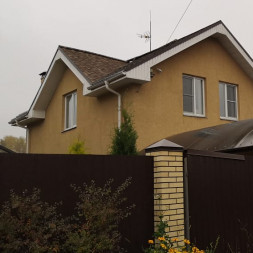 Навес для машины из поликарбоната