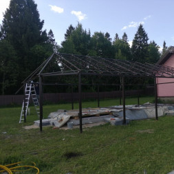 Навес для машины из поликарбоната